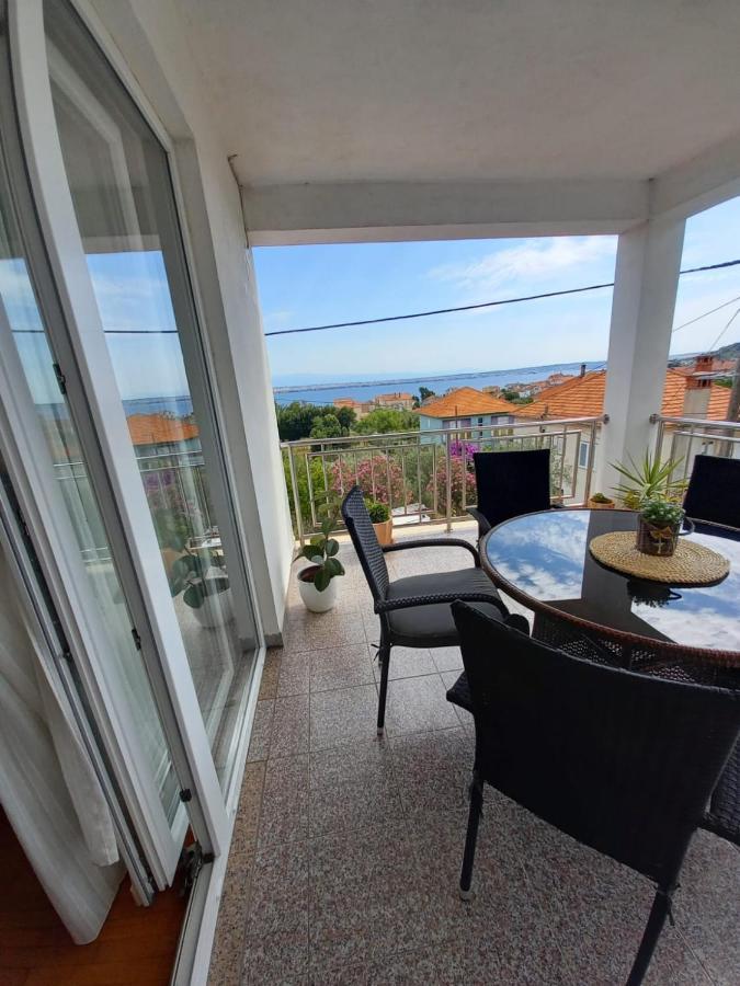 Apartman Sara Preko Exterior photo